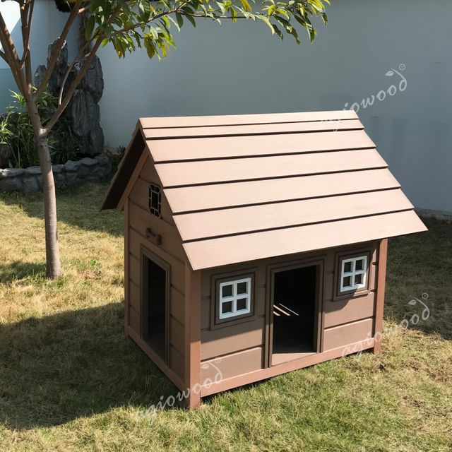 Natibker nga balay ti aso iti ruar kennel (B) .