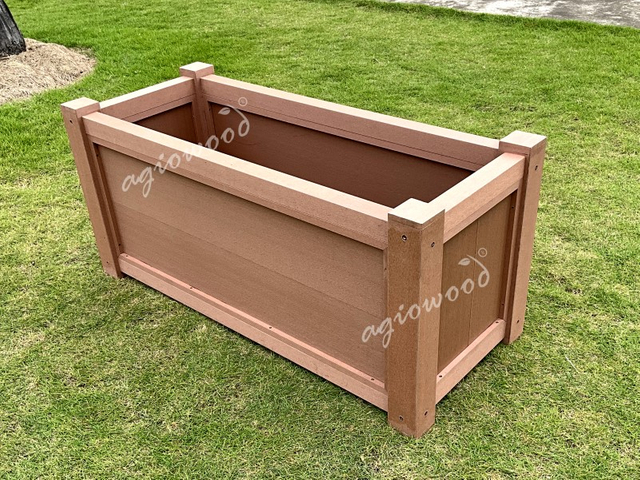48-pulgada a mayakar a planter kadagiti pilid .